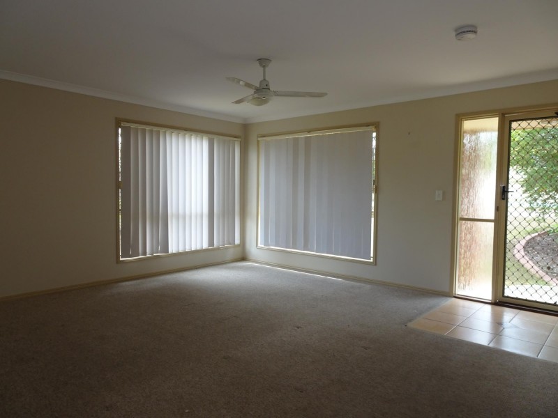 8 Mayfair Place, Moggill QLD 4070