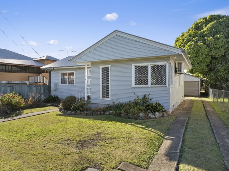 2A Sinclair Street, Newtown QLD 4305