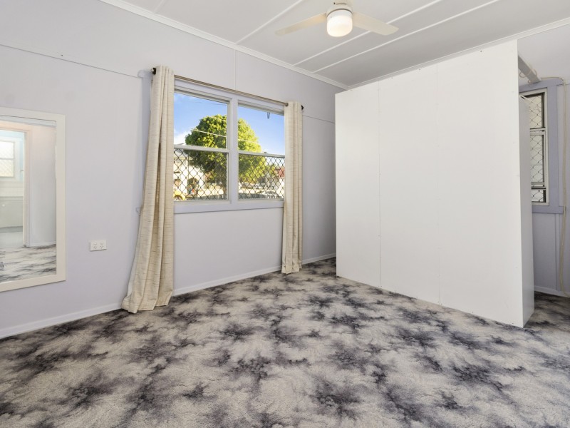 2A Sinclair Street, Newtown QLD 4305