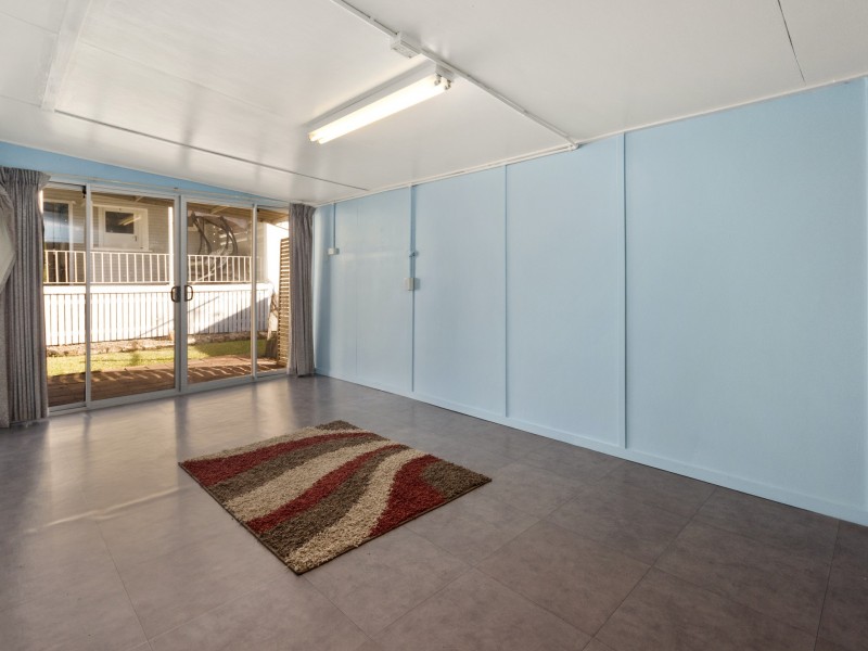 2A Sinclair Street, Newtown QLD 4305