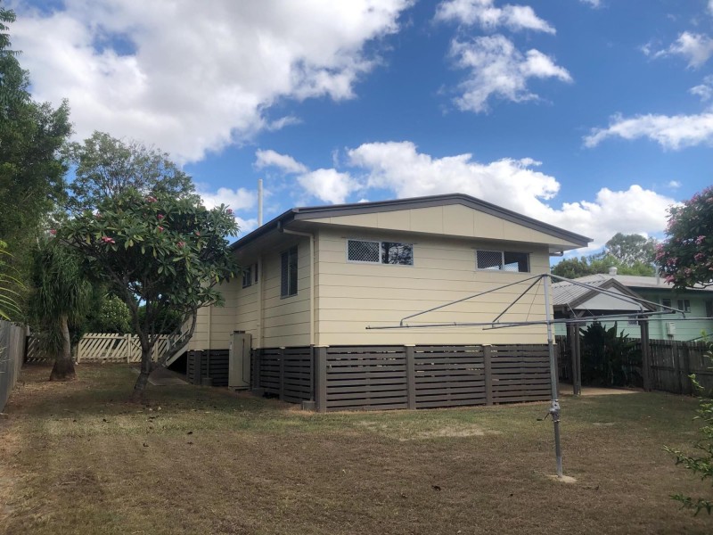 10 Sturt Street, Leichhardt QLD 4305