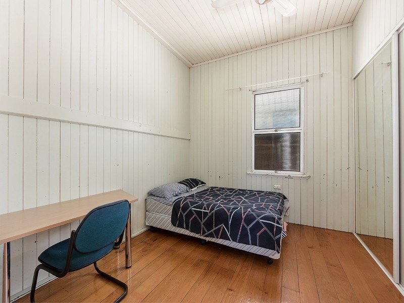 20 Moffatt Street, Ipswich QLD 4305