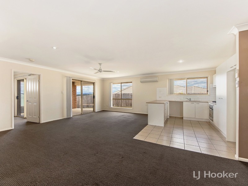 46 Peregrine Dr, Lowood QLD 4311