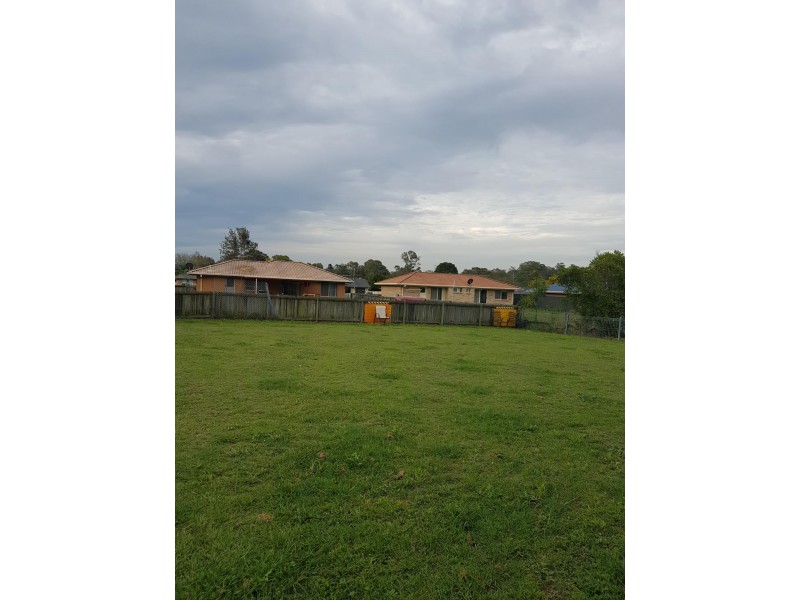 54 Selwyn Street, North Booval QLD 4304