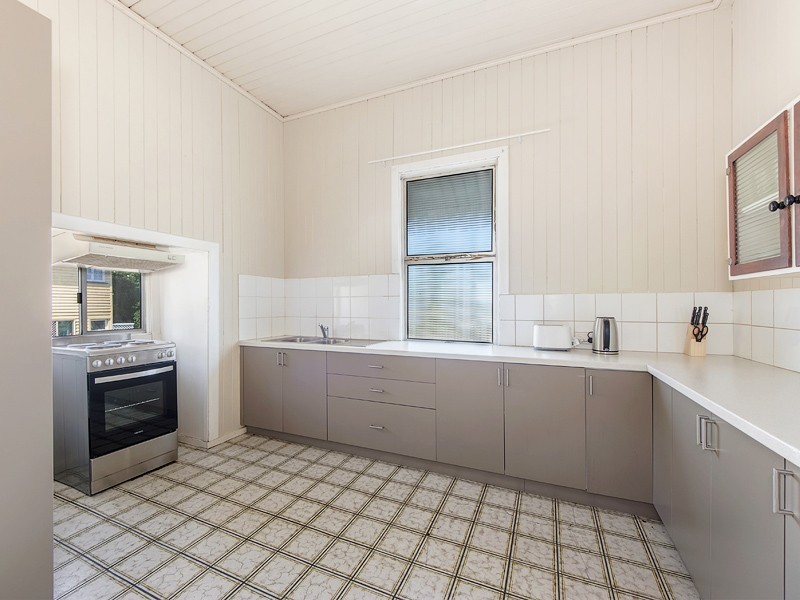 20 Moffatt Street, Ipswich QLD 4305