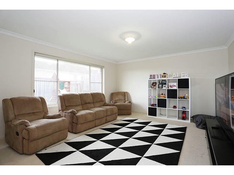 12 Cobbin Dr, Redbank Plains QLD 4301