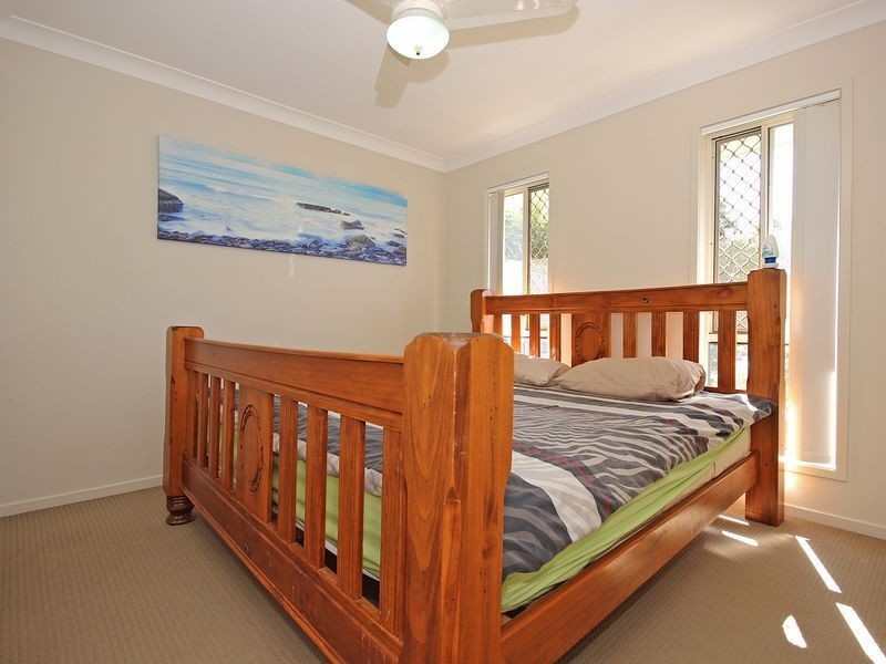 14 BAYSTONE PLACE, Raceview QLD 4305