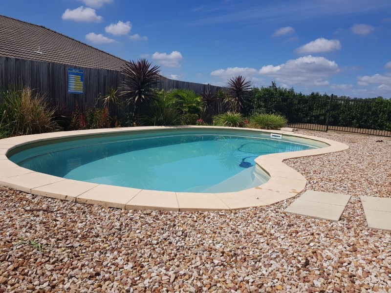 14 BAYSTONE PLACE, Raceview QLD 4305