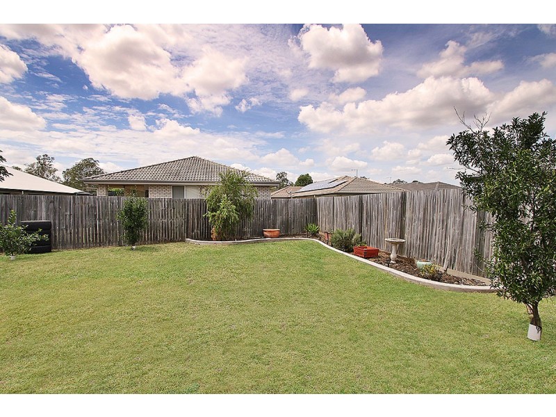 4 Baystone Pl, Raceview QLD 4305
