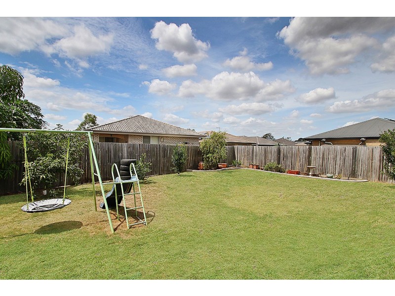 4 Baystone Pl, Raceview QLD 4305