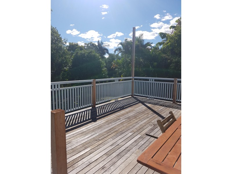 15 Lusitania, Newtown QLD 4305
