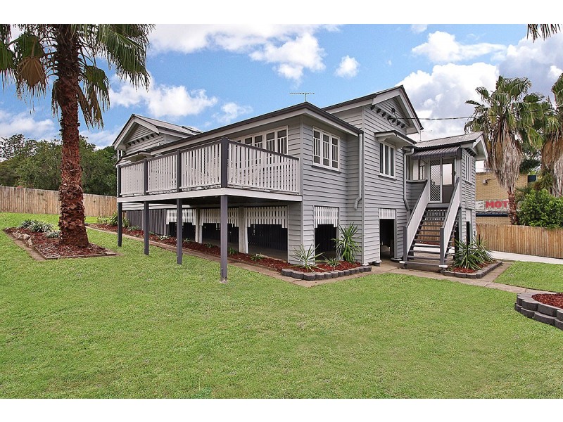 84 Warwick Road, Ipswich QLD 4305