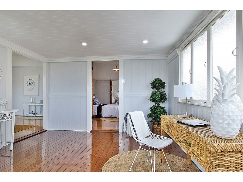 84 Warwick Road, Ipswich QLD 4305