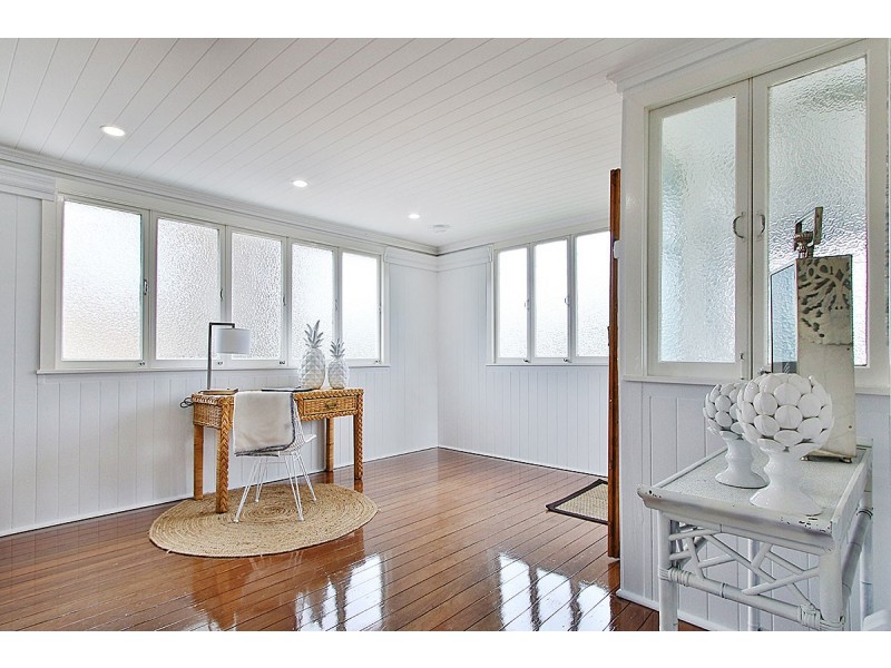 84 Warwick Road, Ipswich QLD 4305