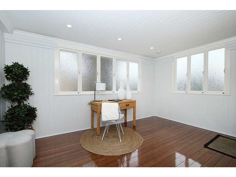 84 Warwick Road, Ipswich QLD 4305