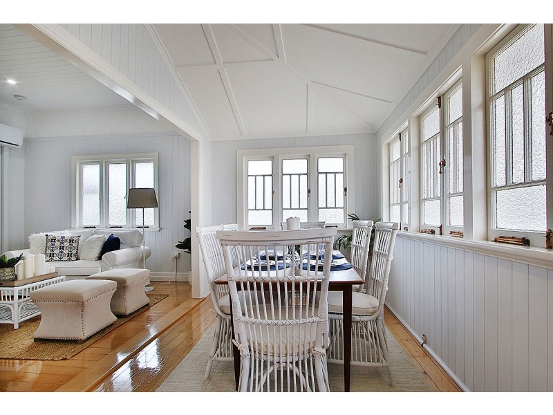 84 Warwick Road, Ipswich QLD 4305