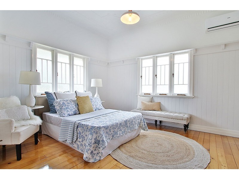 84 Warwick Road, Ipswich QLD 4305