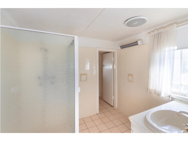 67 Warwick Rd, Ipswich QLD 4305