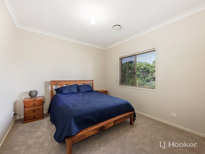 6 THOMPSON CRT, Kensington Grove QLD 4341