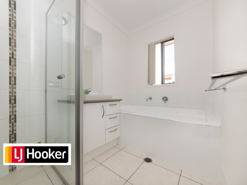 10A Palm Avenue, Raceview QLD 4305