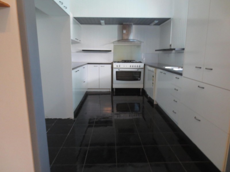 33 Lowry Street, North Ipswich QLD 4305