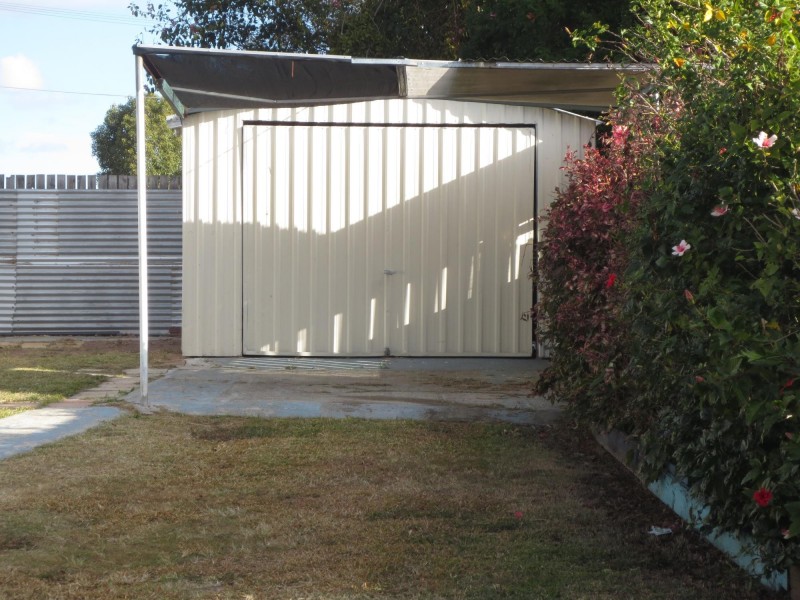 33 Lowry Street, North Ipswich QLD 4305