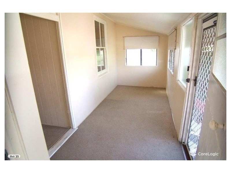 23 Moffatt Street, Ipswich QLD 4305