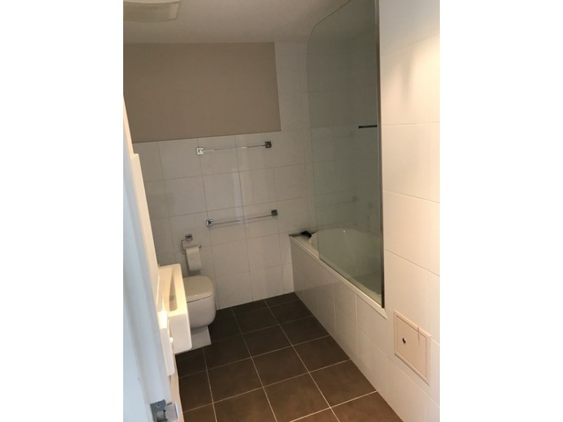 1005/11 Ellenborough Street, Woodend QLD 4305