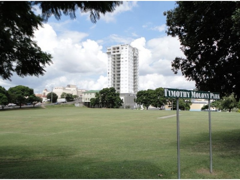 1005/11 Ellenborough Street, Woodend QLD 4305