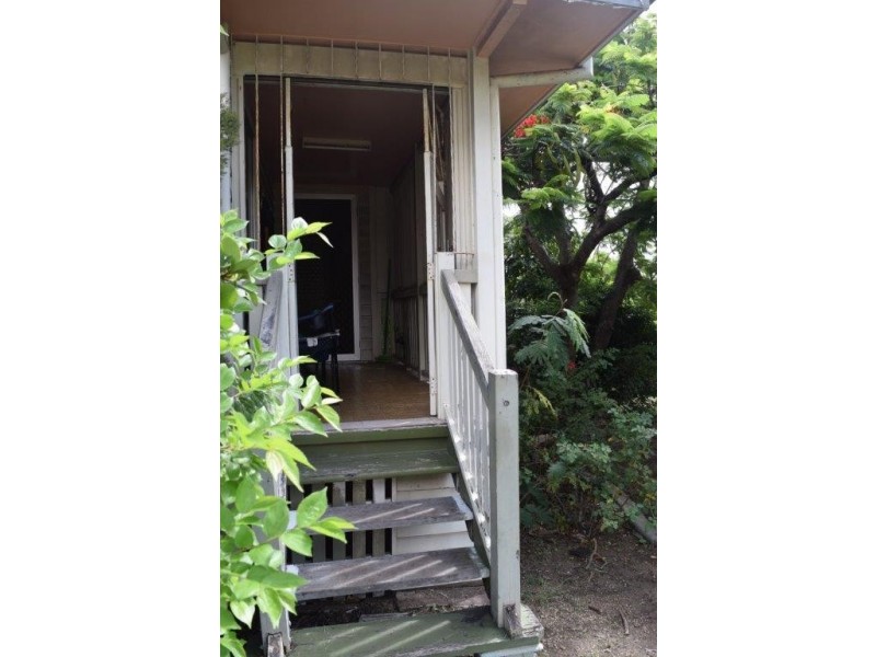 34 Creek street, Bundamba QLD 4304