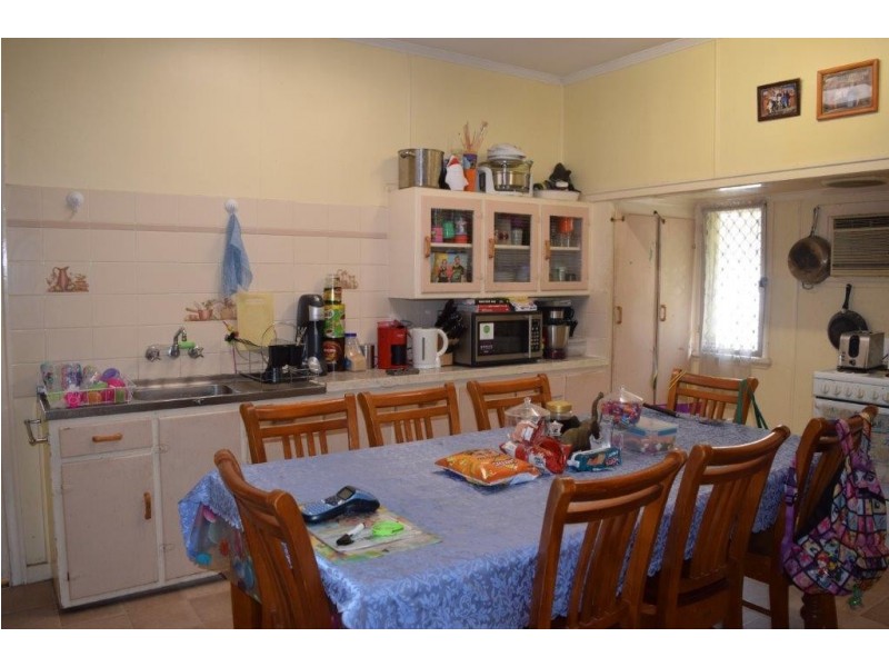 34 Creek street, Bundamba QLD 4304