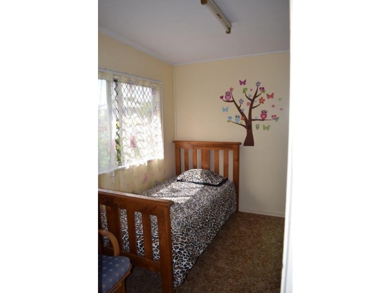 34 Creek street, Bundamba QLD 4304