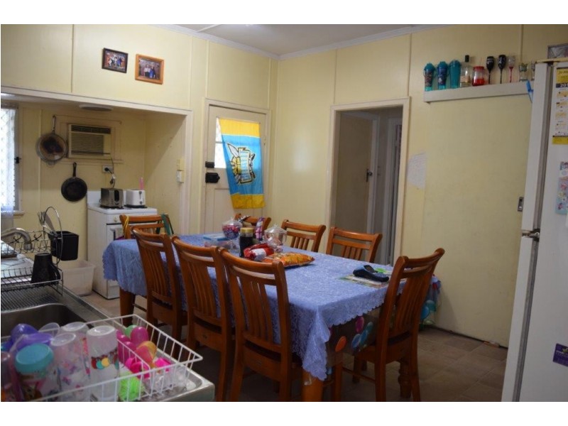 34 Creek street, Bundamba QLD 4304