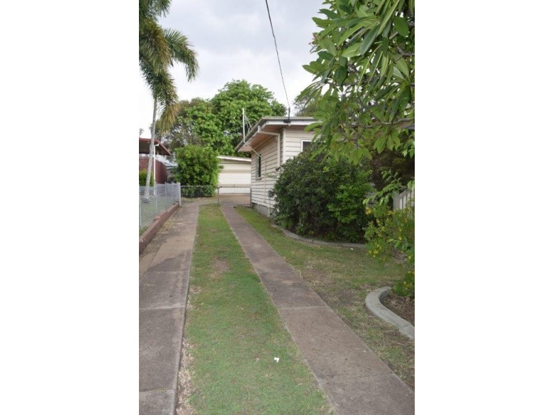 34 Creek street, Bundamba QLD 4304