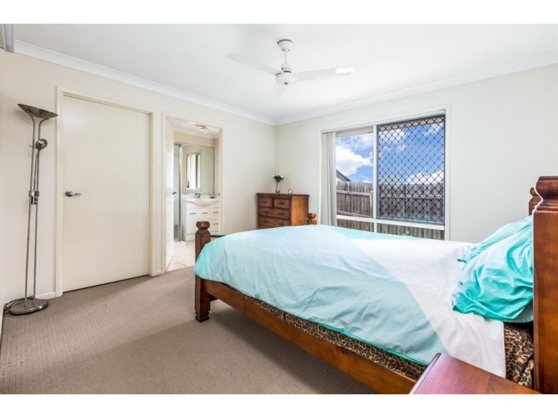 32 Whitehill Road, Eastern Heights QLD 4305
