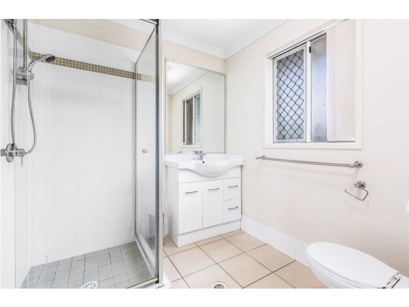 32 Whitehill Road, Eastern Heights QLD 4305