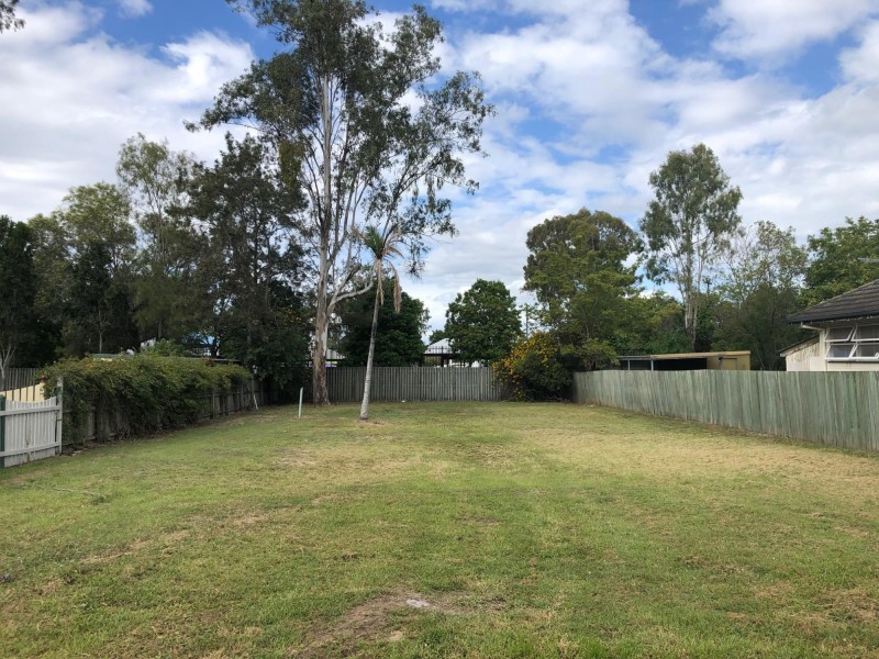 11 Crosshill Street, Leichhardt QLD 4305