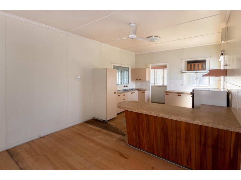 67 Warwick Rd, Ipswich QLD 4305