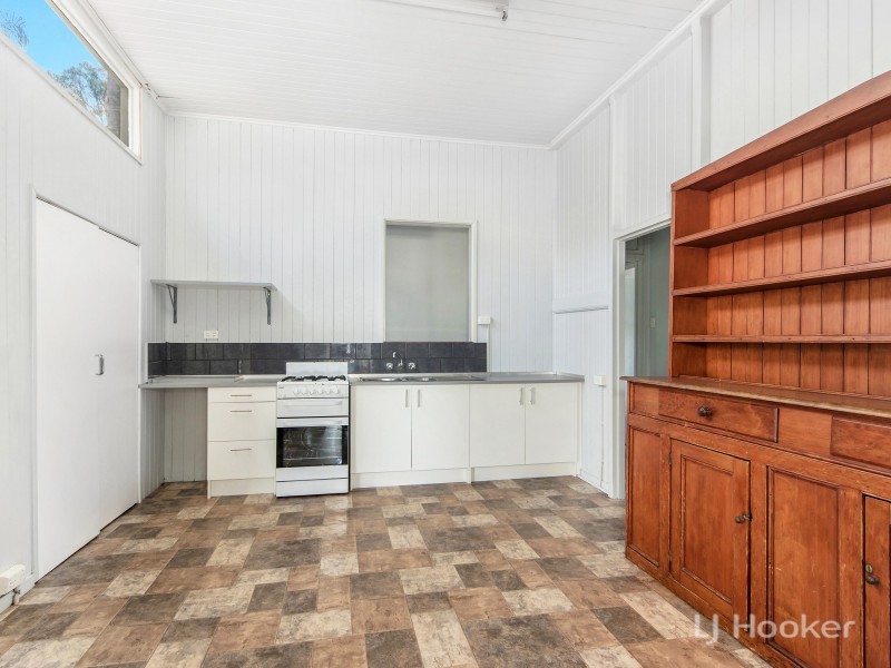 65 Downs Street, North Ipswich QLD 4305