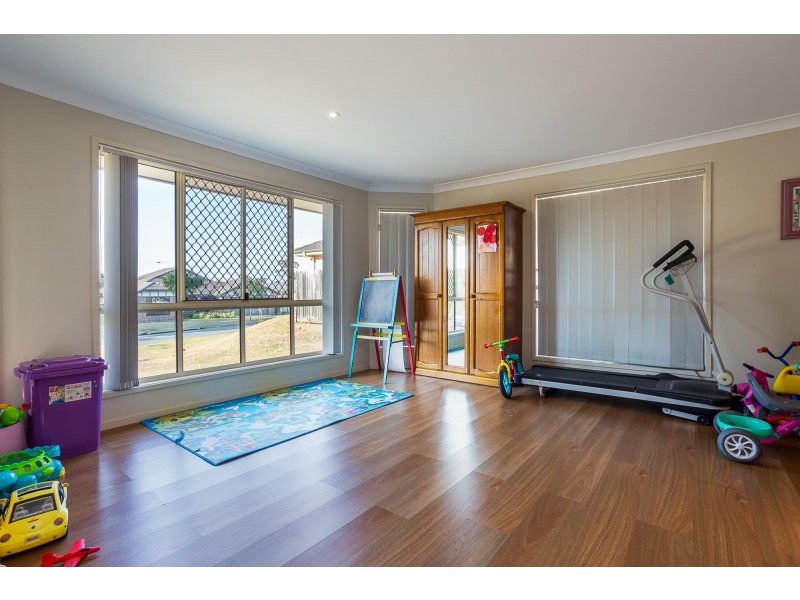 12 Regency Crescent, Moggill QLD 4070