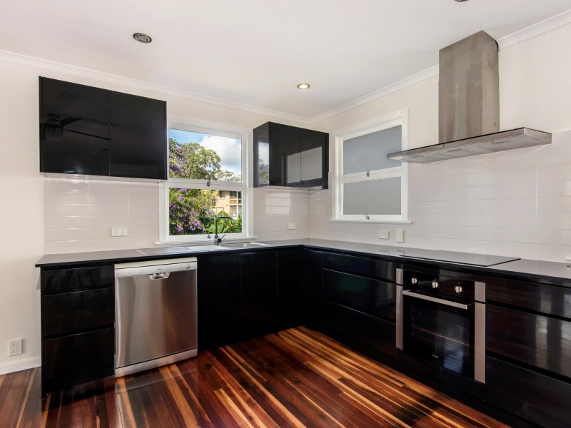 28 Lindsay, Bundamba QLD 4304