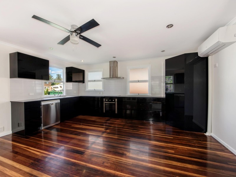 28 Lindsay, Bundamba QLD 4304