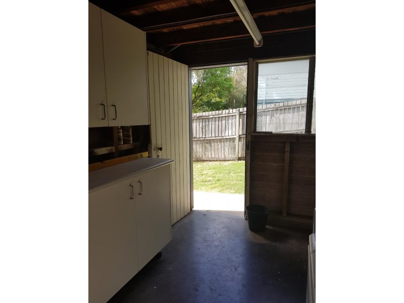 27 Flinders Street, Leichhardt QLD 4305