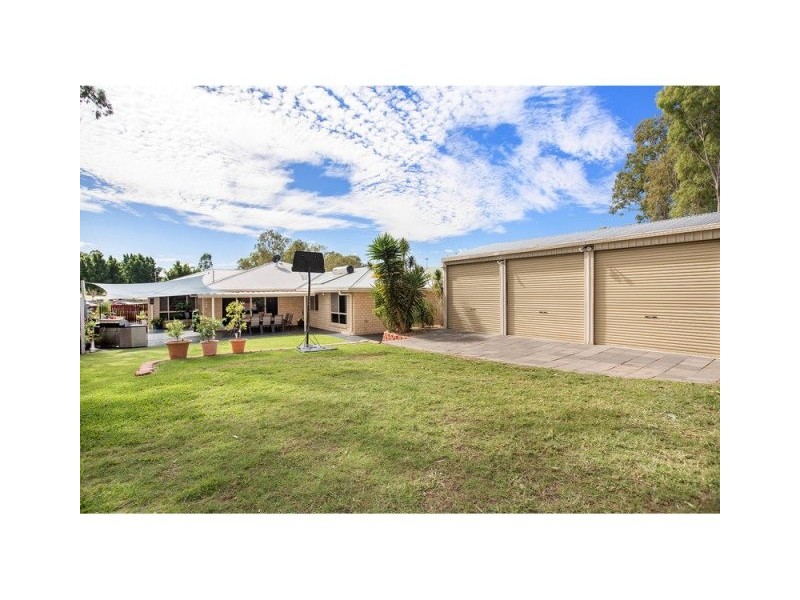 7 Comona Court, Wulkuraka QLD 4305