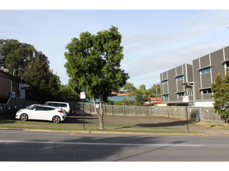 18 South Street, Ipswich QLD 4305