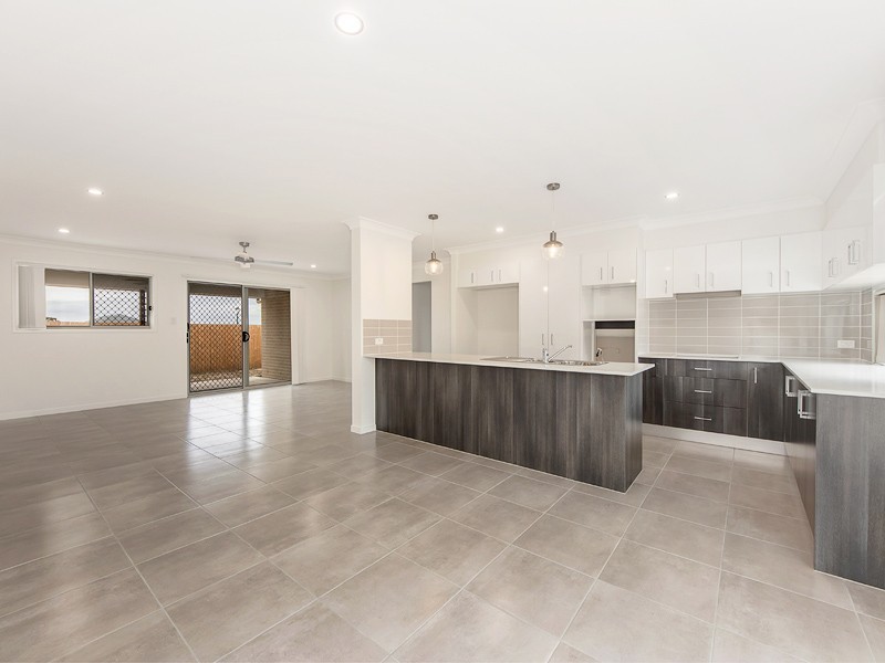 14 Stoneywood Street, Fernvale QLD 4306