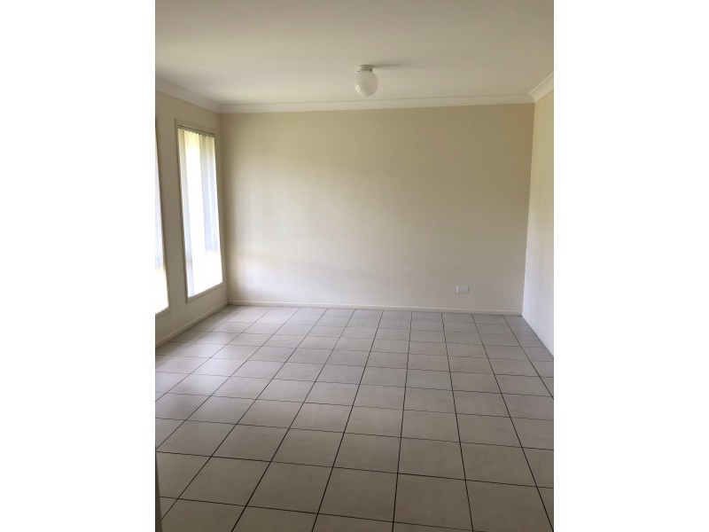 24 Burswood Street, Wulkuraka QLD 4305