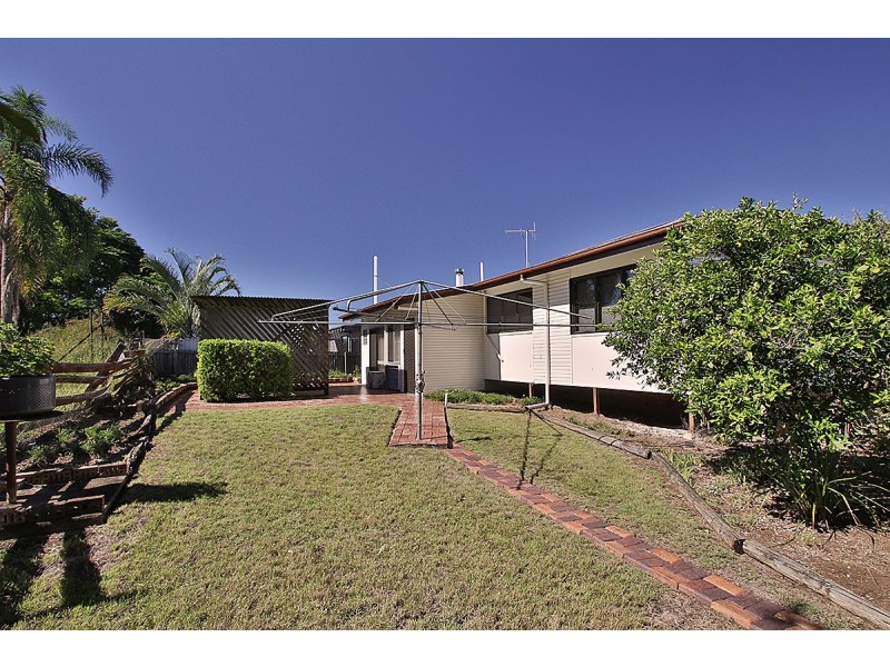 9 McGill St, Raceview QLD 4305