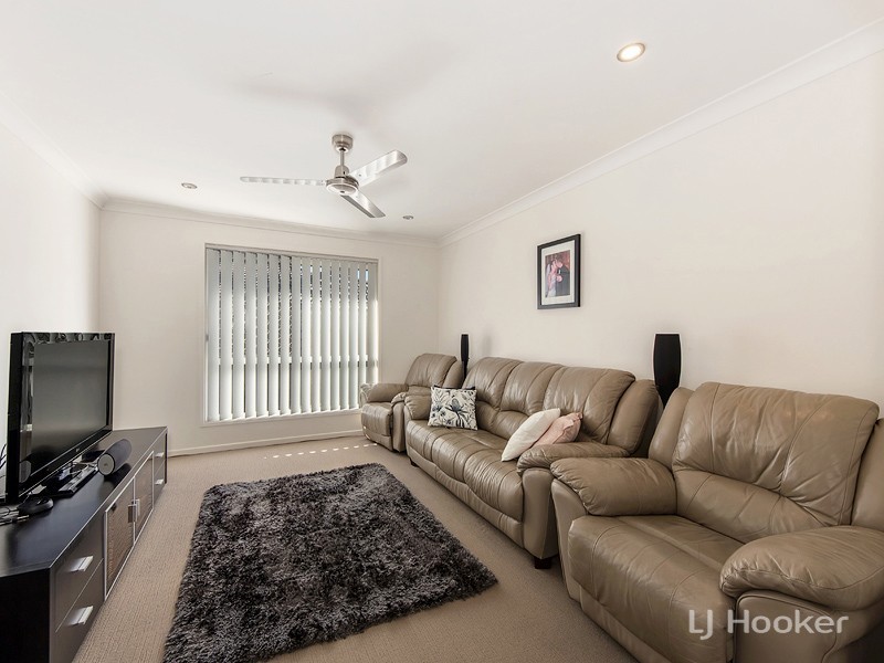 2 Parkwood Street, Fernvale QLD 4306