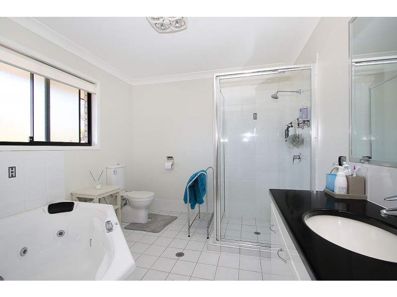 6 Maranoa Court, Fernvale QLD 4306